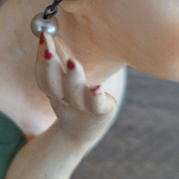 Vtg 4.5" Lee Wards Lady Head Vase Hand Up Green Dress and Hat Earrings Eyelashes - Picture 11 of 11